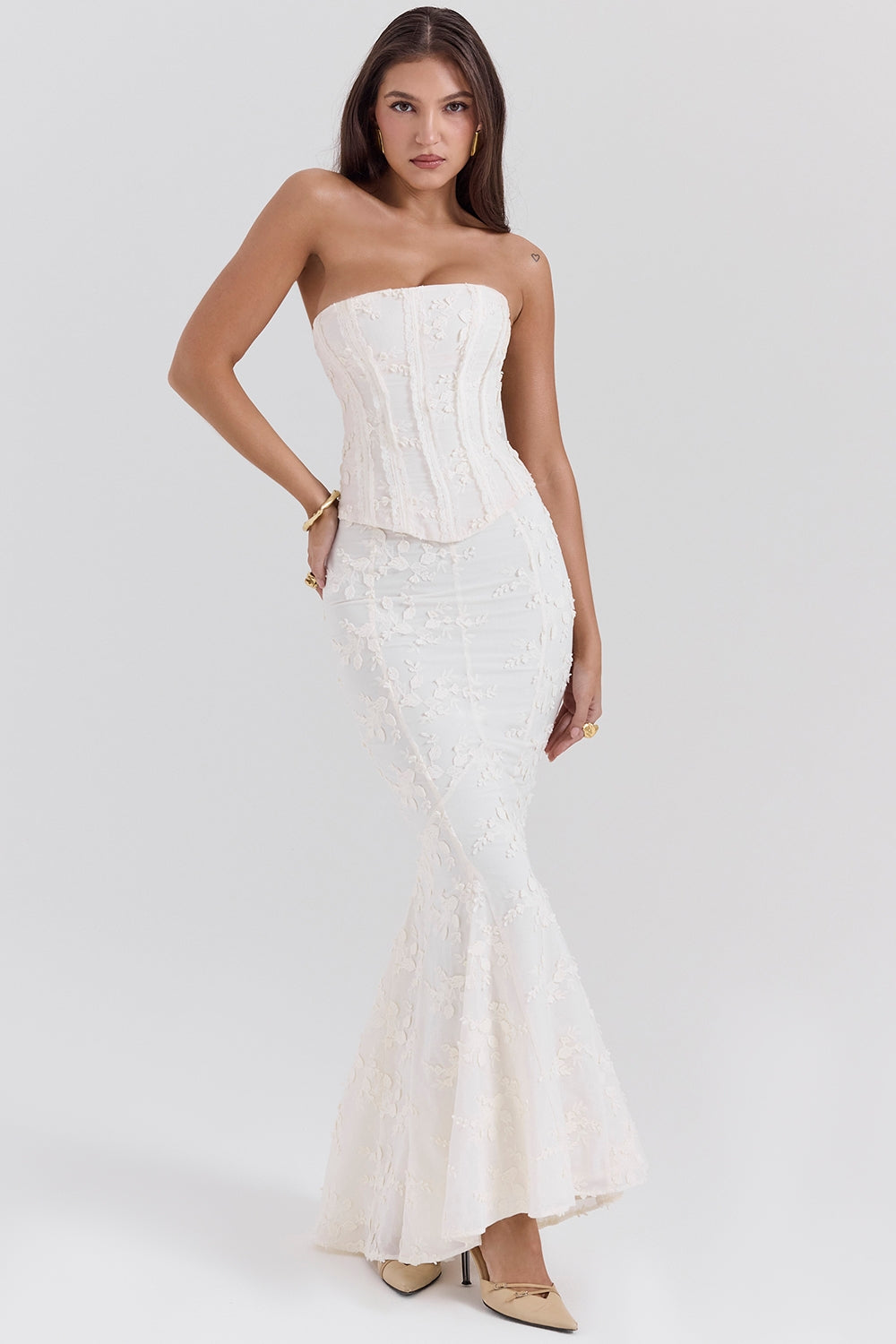 Veronica-Vintage Ivory Embroidered Godet Maxi Skirt